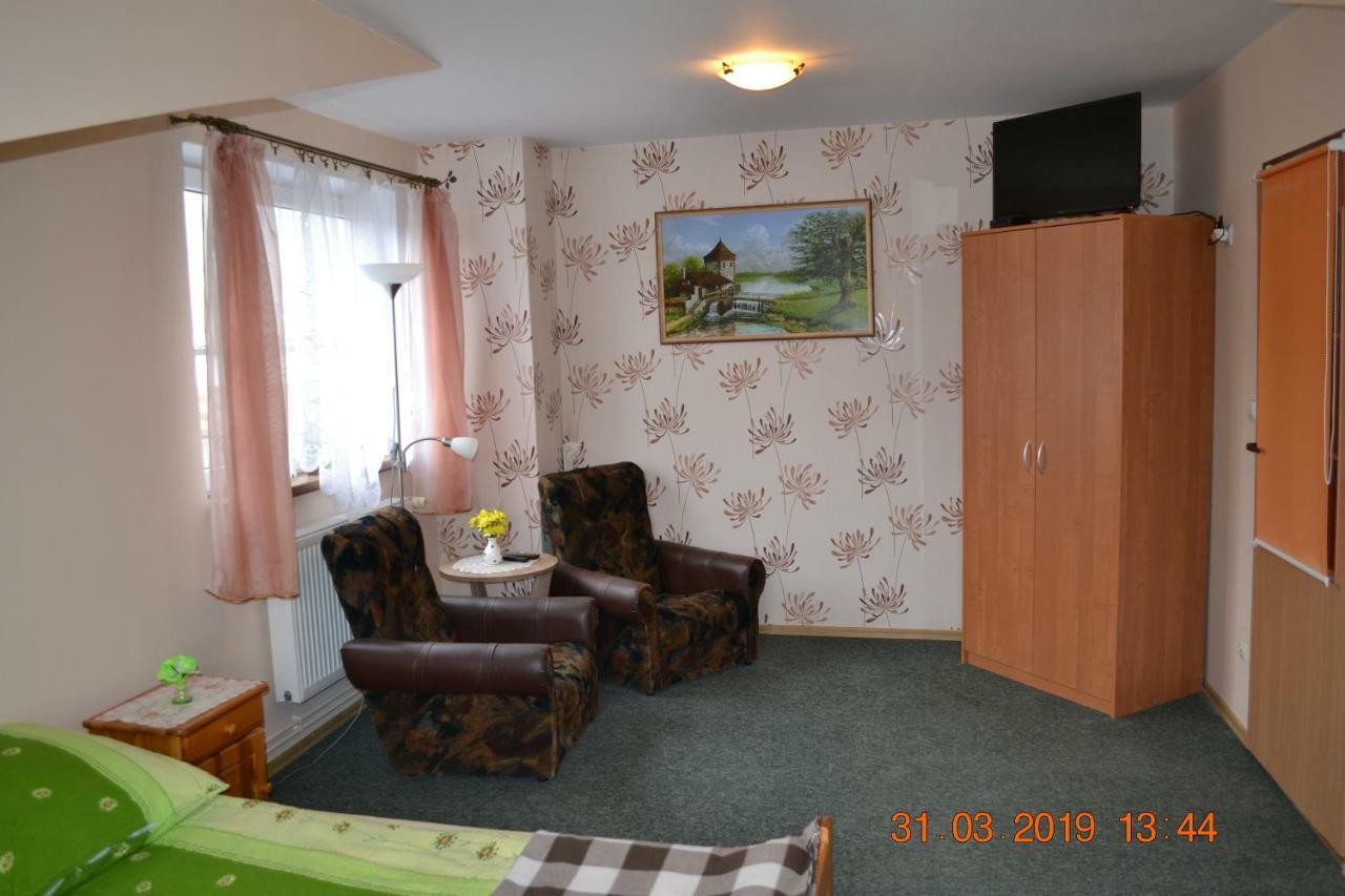 Agroturystyka Pod Sniezna Быстшица-Клодзкая Экстерьер фото
